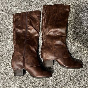Brand new Fergalicious boots, brown